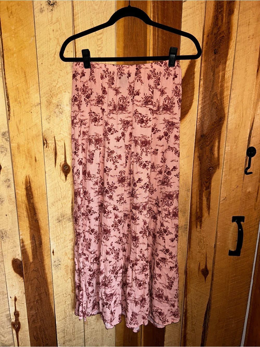 Women's Pink Floral Maxi Skirt with Vintage-Inspired Print